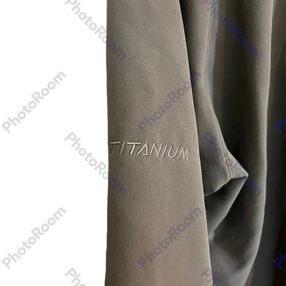 Columbia Large Light Jacket in Gray - Picture 3 of 4